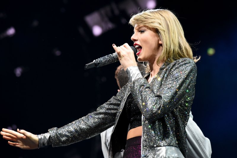 Taylor Swift — June 19 - Cologne, Germany — photo 28