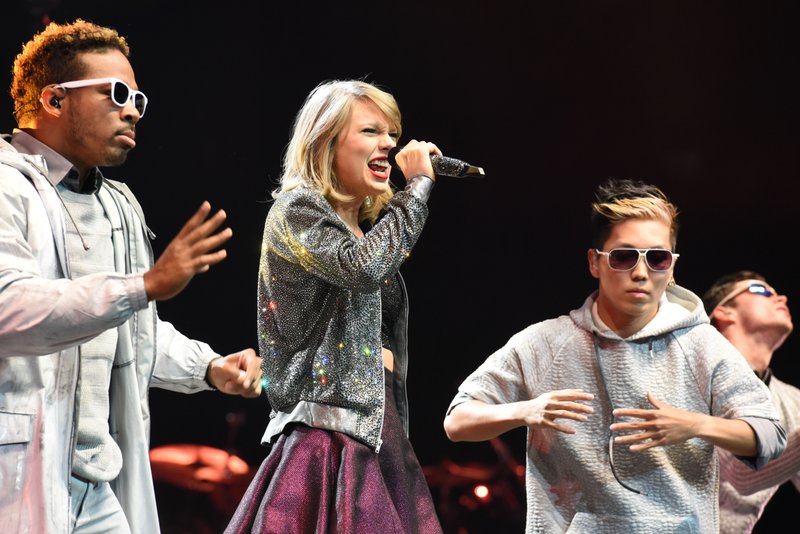 Taylor Swift — June 19 - Cologne, Germany — photo 49