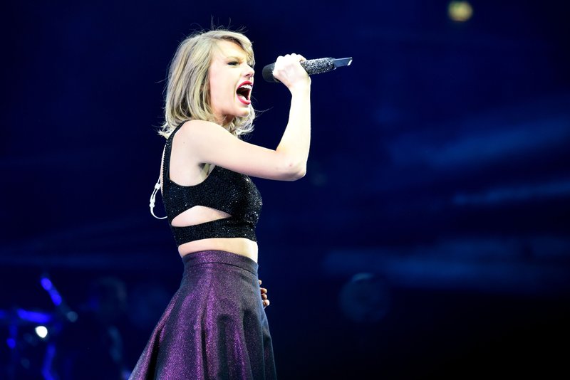 Taylor Swift — June 19 - Cologne, Germany — photo 63