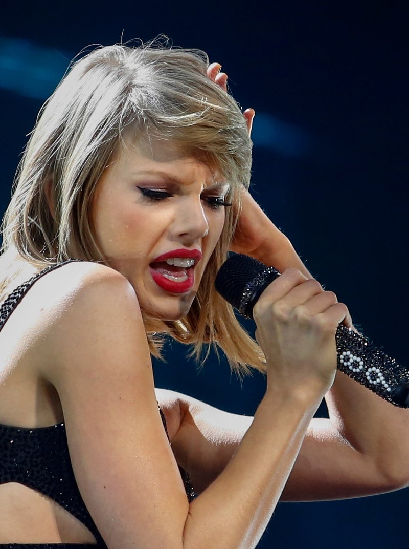 Taylor Swift — June 2 - Louisville, Kentucky — photo 5