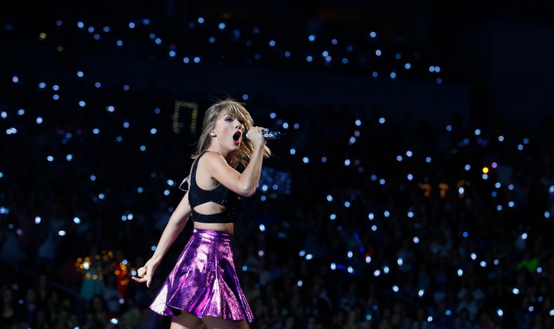 Taylor Swift — June 2 - Louisville, Kentucky — photo 9