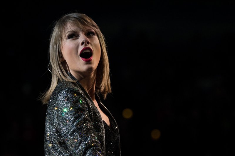 Taylor Swift — June 2 - Louisville, Kentucky — photo 50