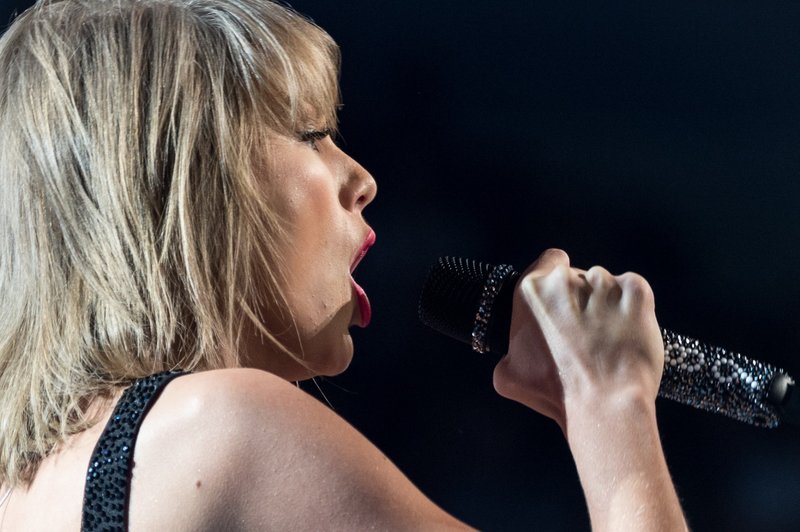 Taylor Swift — June 2 - Louisville, Kentucky — photo 56