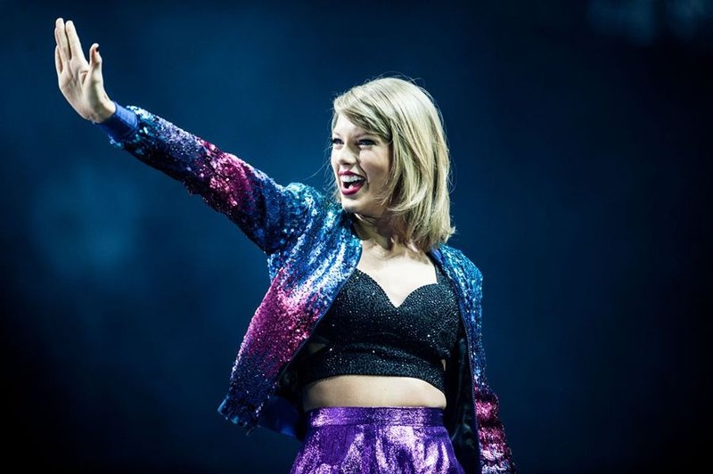 Taylor Swift — June 21 - Amsterdam, Netherlands — photo 4