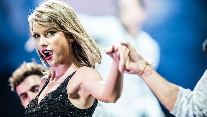 Taylor Swift — June 21 - Amsterdam, Netherlands — photo 11