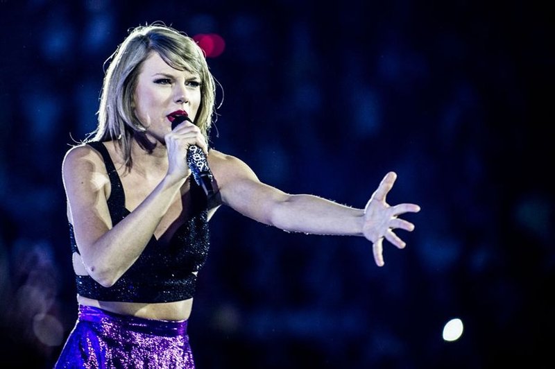 Taylor Swift — June 21 - Amsterdam, Netherlands — photo 15