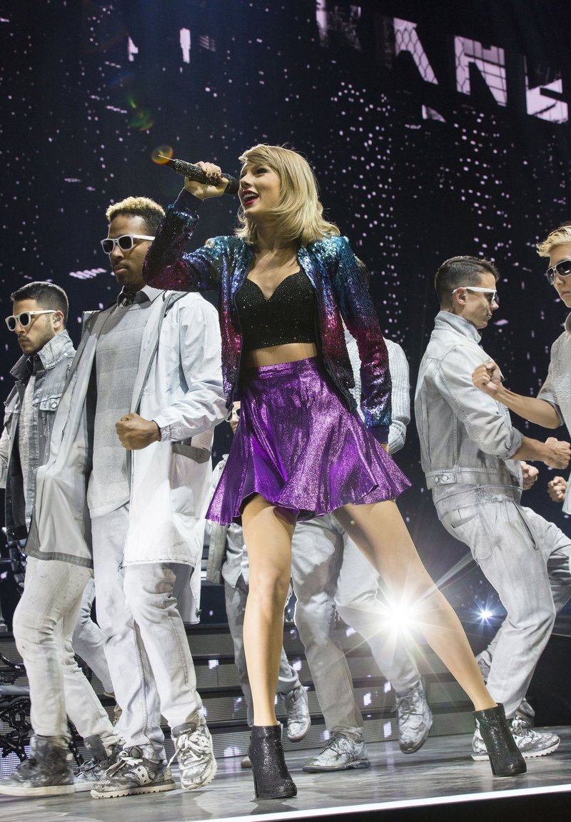 Taylor Swift — June 21 - Amsterdam, Netherlands — photo 21