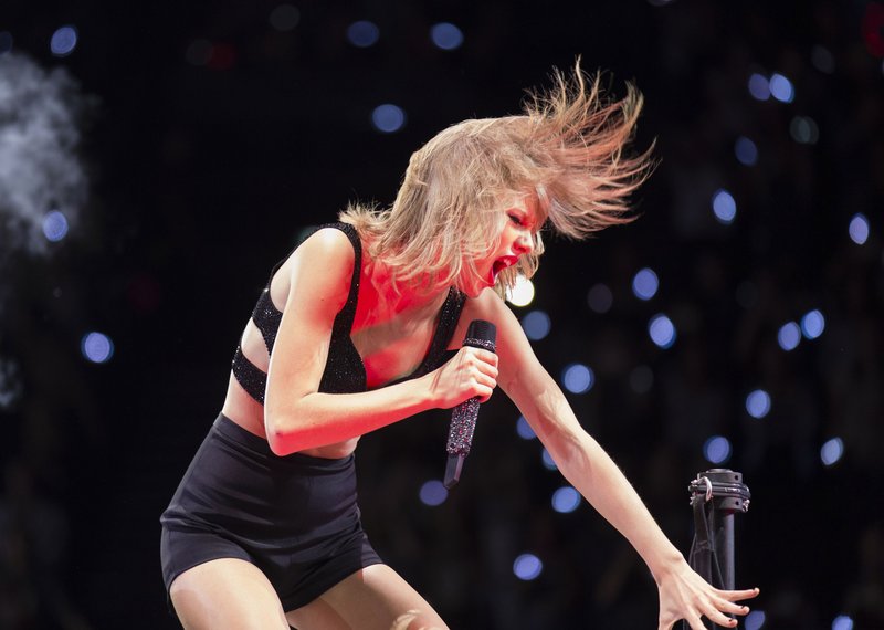 Taylor Swift — June 21 - Amsterdam, Netherlands — photo 29