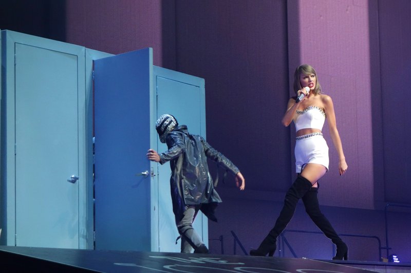 Taylor Swift — June 23 - Glasgow, Scotland — photo 43