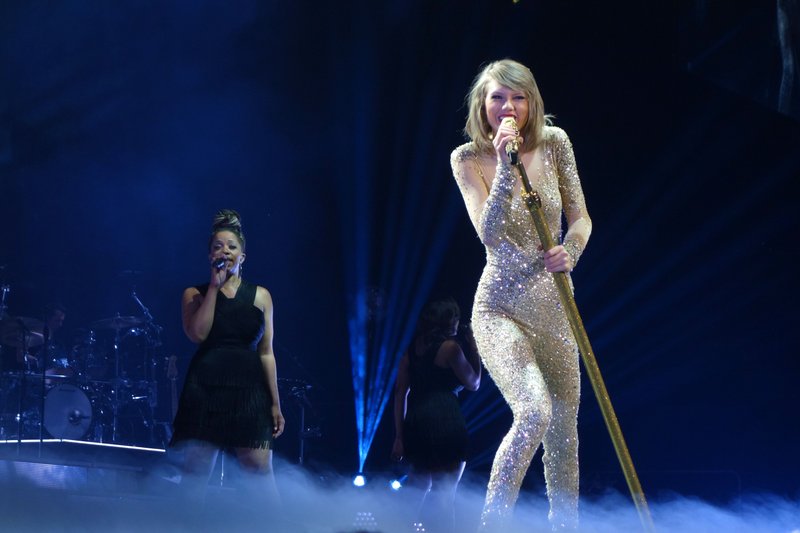 Taylor Swift — June 23 - Glasgow, Scotland — photo 73