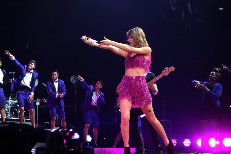 Taylor Swift — June 23 - Glasgow, Scotland — photo 83