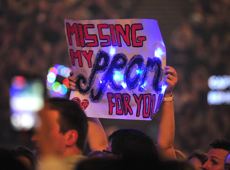 Taylor Swift — June 24 - Manchester, England — photo 5