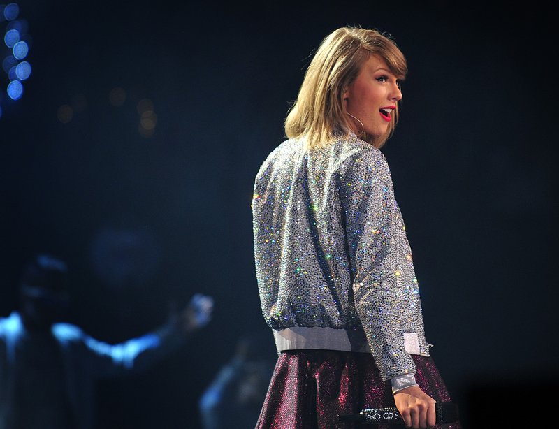 Taylor Swift — June 24 - Manchester, England — photo 12