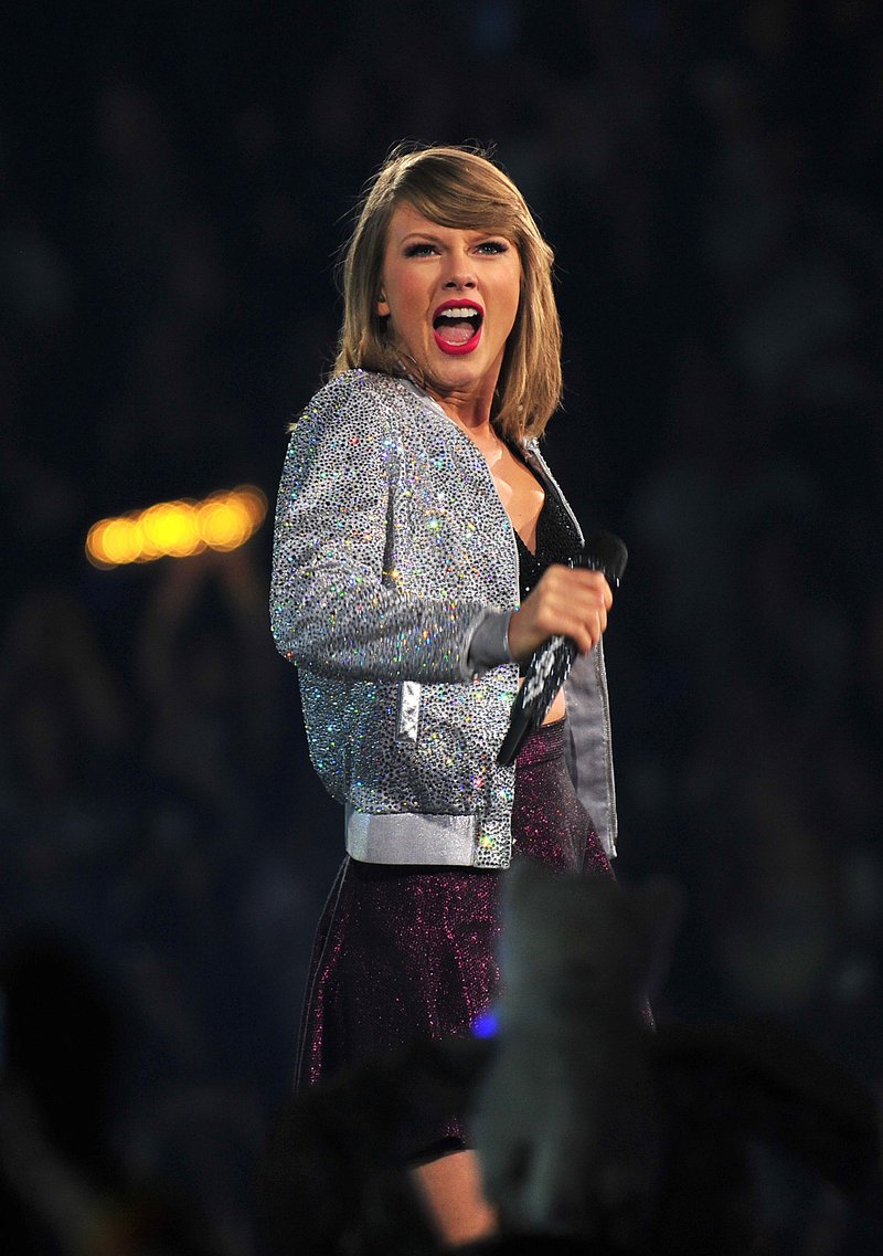 Taylor Swift — June 24 - Manchester, England — photo 17