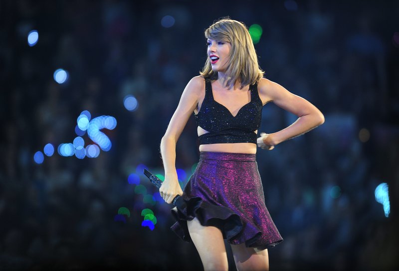 Taylor Swift — June 24 - Manchester, England — photo 29