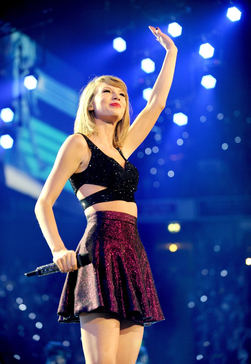 Taylor Swift — June 24 - Manchester, England — photo 37