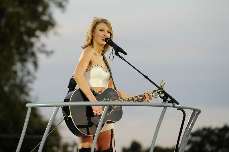 Taylor Swift — June 27 - London, England — photo 129