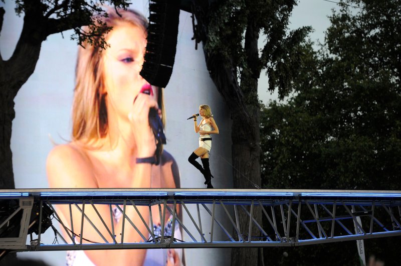 Taylor Swift — June 27 - London, England — photo 150