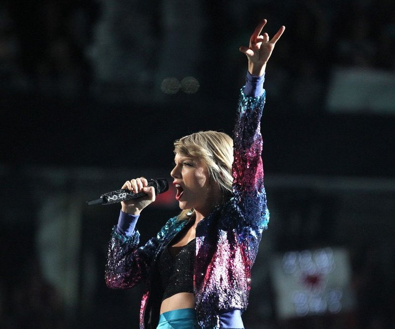 Taylor Swift — June 3 - Cleveland, Ohio — photo 7