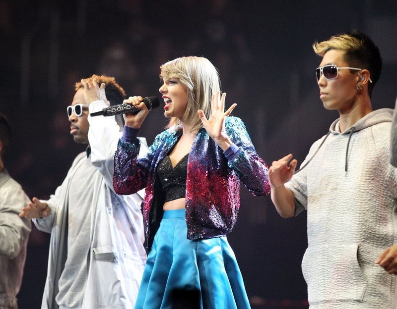 Taylor Swift — June 3 - Cleveland, Ohio — photo 10