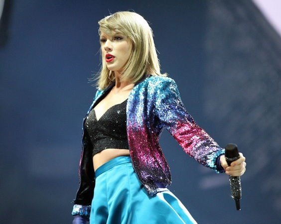 Taylor Swift — June 3 - Cleveland, Ohio — photo 37