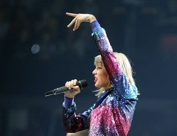 Taylor Swift — June 3 - Cleveland, Ohio — photo 38