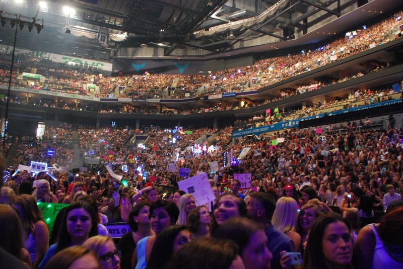 Taylor Swift — June 8 - Charlotte, North Carolina — photo 27