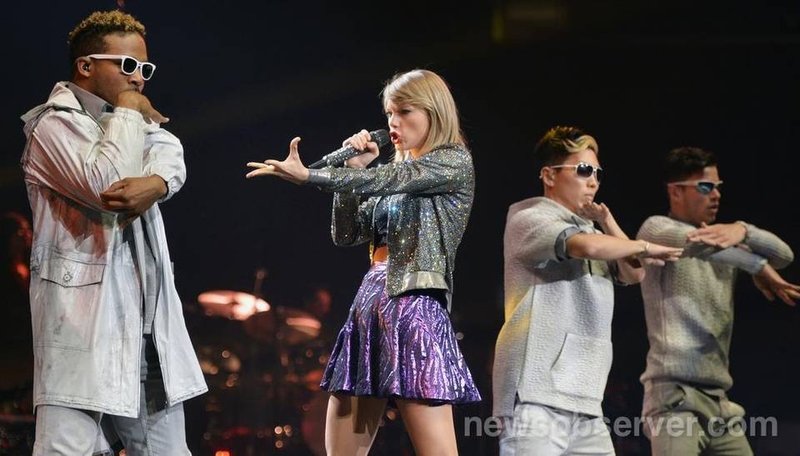 Taylor Swift — June 9 - Raleigh, North Carolina — photo 27