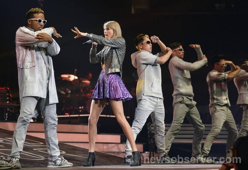 Taylor Swift — June 9 - Raleigh, North Carolina — photo 28