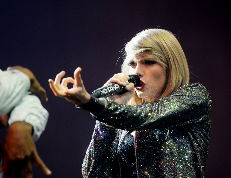 Taylor Swift — May 20 - Bossier City, Louisiana — photo 9