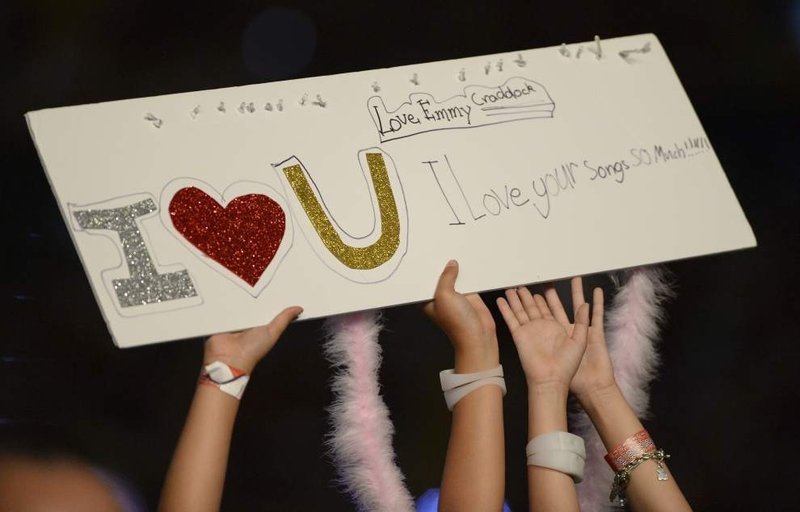 Taylor Swift — May 22 - Baton Rouge, Louisiana — photo 27