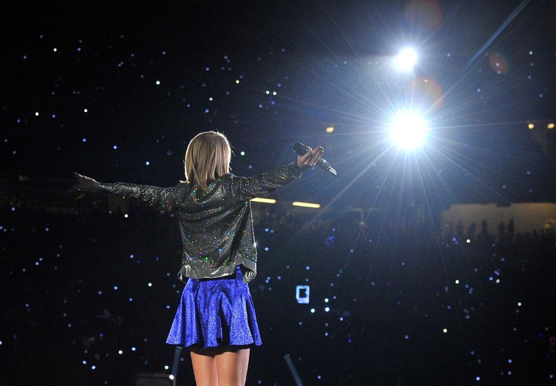 Taylor Swift — May 30 - Detroit, Michigan — photo 34