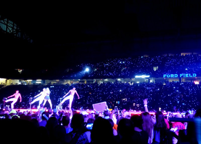 Taylor Swift — May 30 - Detroit, Michigan — photo 78