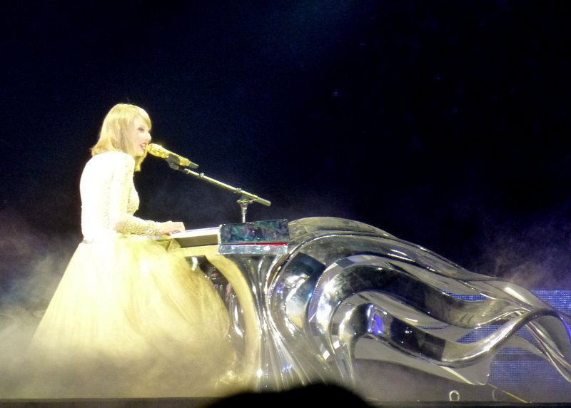 Taylor Swift — May 30 - Detroit, Michigan — photo 154