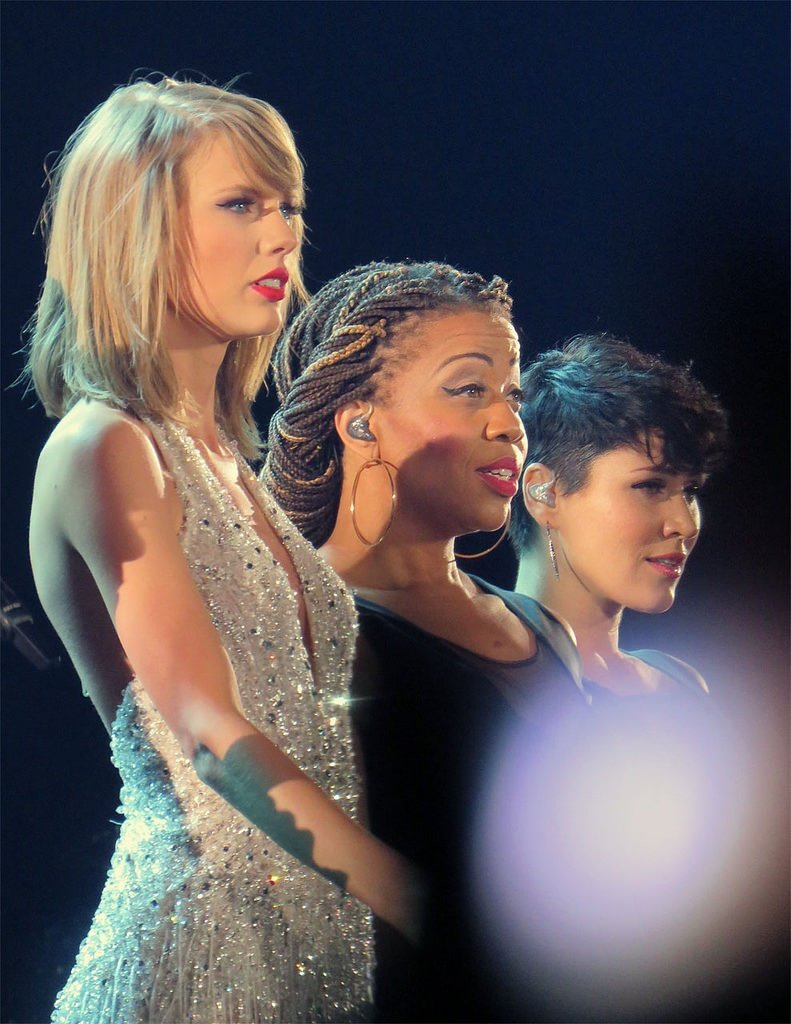 Taylor Swift — May 5 - Tokyo, Japan — photo 24
