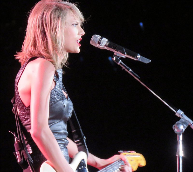 Taylor Swift — May 5 - Tokyo, Japan — photo 30