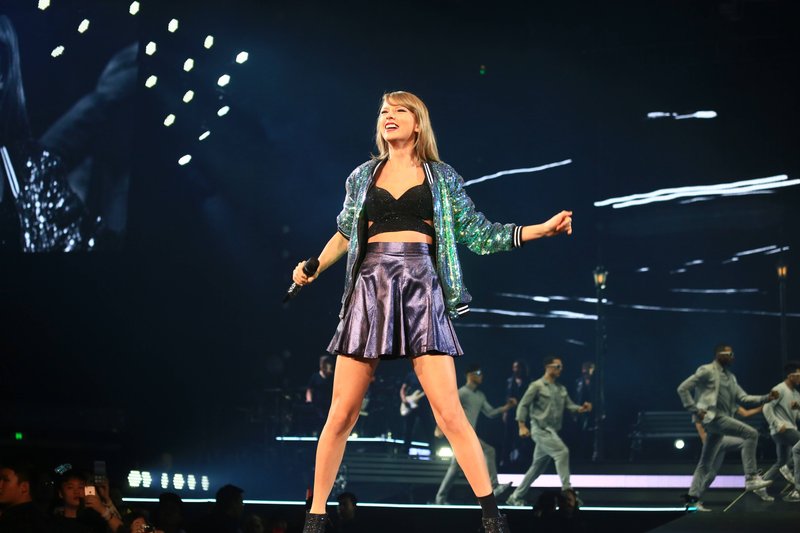 Taylor Swift — November 10 - Shanghai, China — photo 22