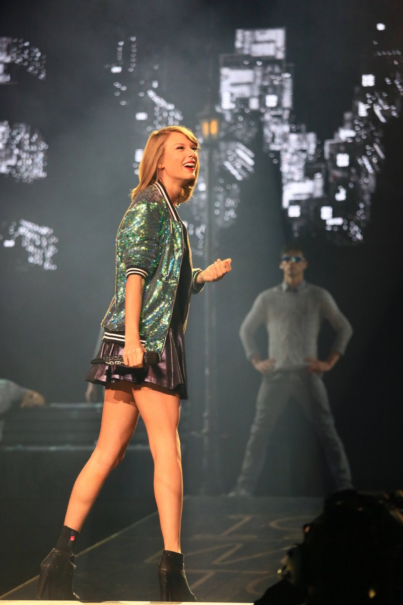 Taylor Swift — November 10 - Shanghai, China — photo 46