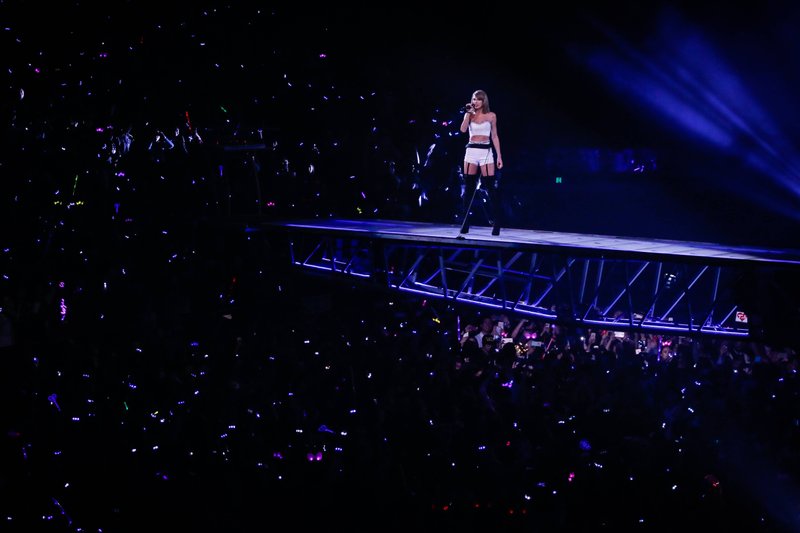 Taylor Swift — November 10 - Shanghai, China — photo 111