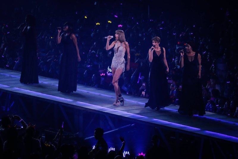 Taylor Swift — November 10 - Shanghai, China — photo 113
