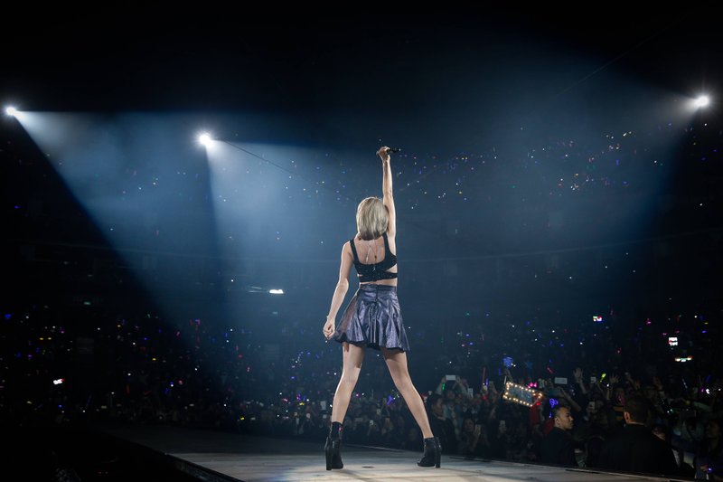 Taylor Swift — November 10 - Shanghai, China — photo 147