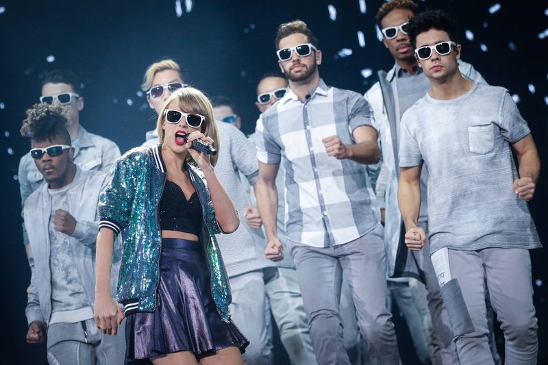 Taylor Swift — November 10 - Shanghai, China — photo 155