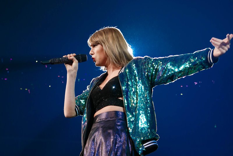 Taylor Swift — November 10 - Shanghai, China — photo 156