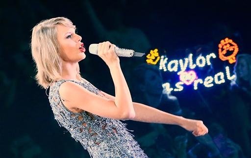Taylor Swift — November 11 - Shanghai, China — photo 7