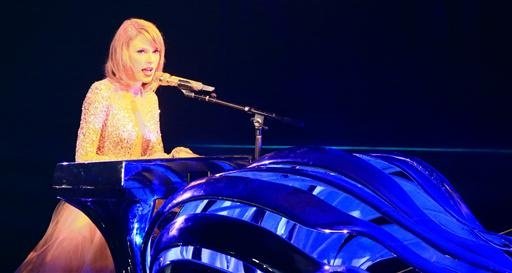 Taylor Swift — November 11 - Shanghai, China — photo 9