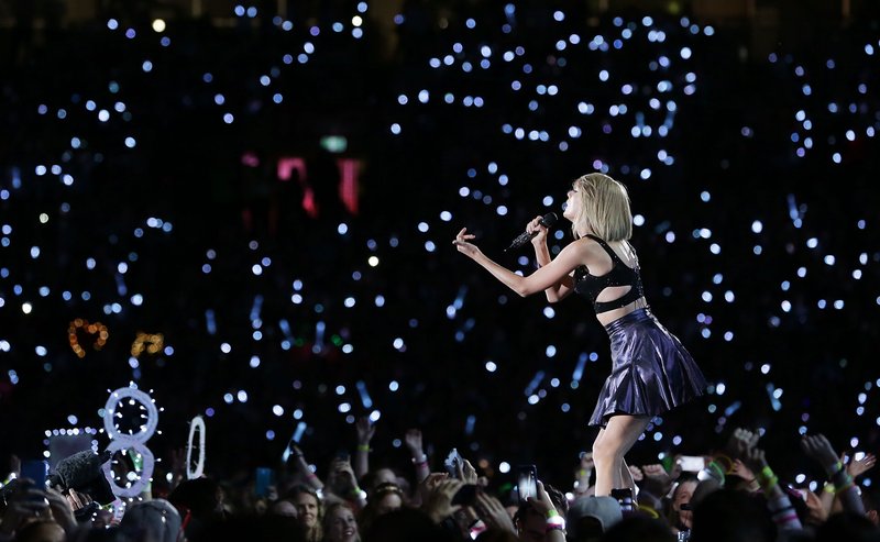 Taylor Swift — November 28 - Sydney, Australia — photo 19
