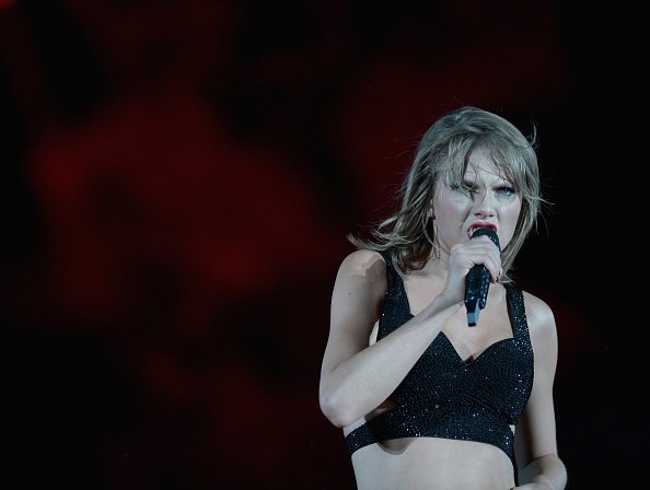 Taylor Swift — October 31 - Tampa, Florida — photo 9