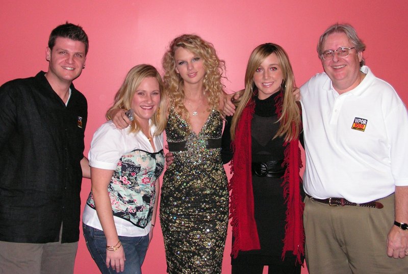 Taylor Swift — WPOR Jingle Jam — photo 6