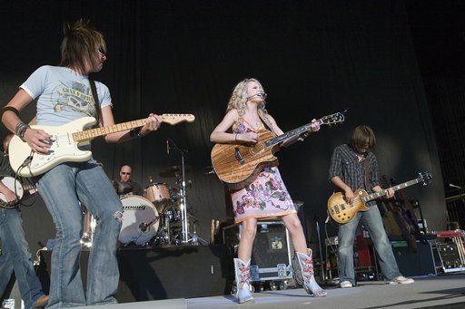 Taylor Swift — @ Charlotte NC — photo 9