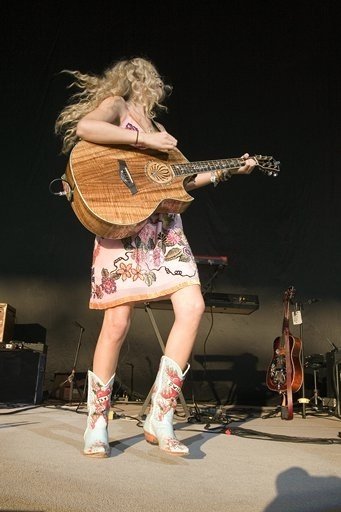Taylor Swift — @ Charlotte NC — photo 23